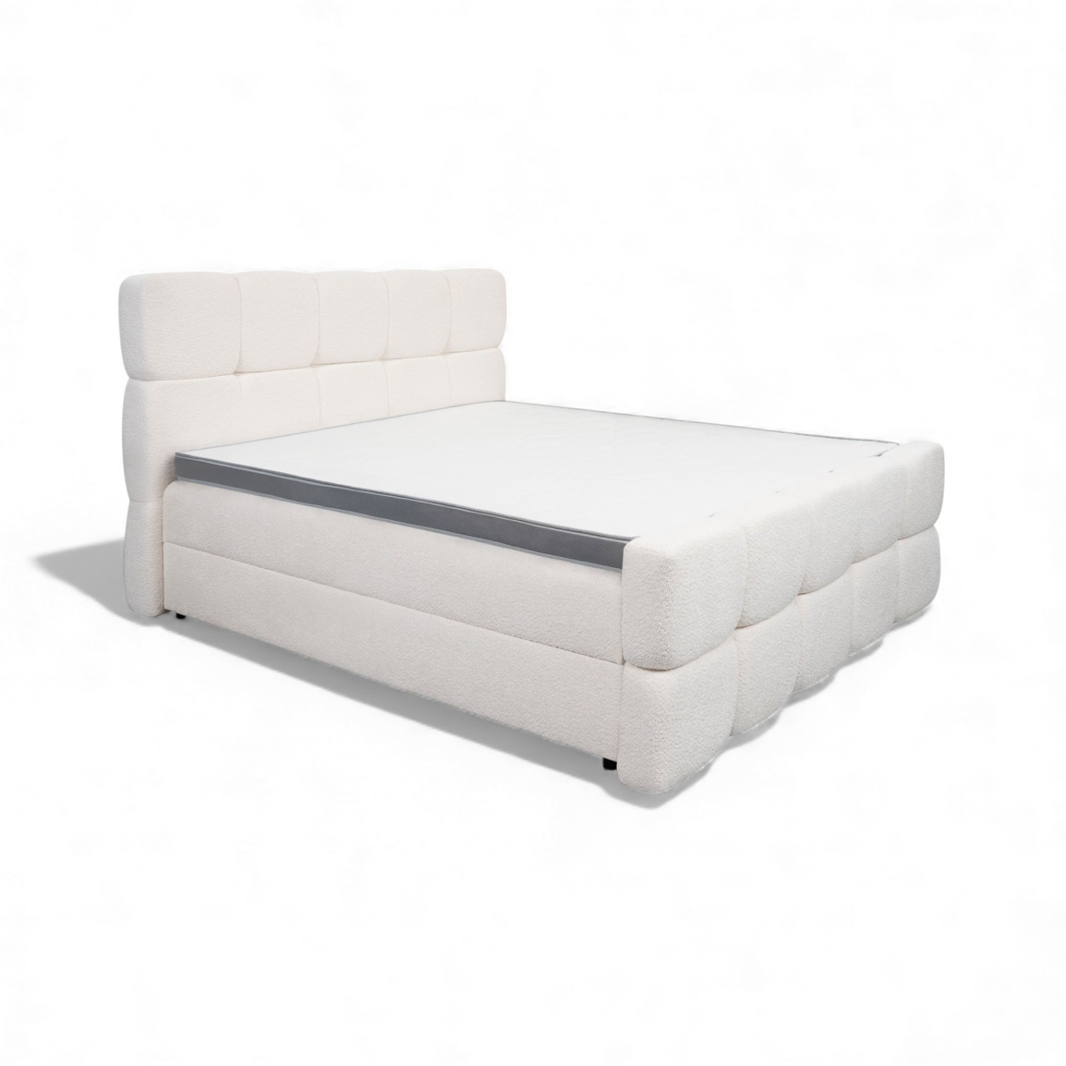 WhatsApp Image 2025-12-16 at 01.34.11